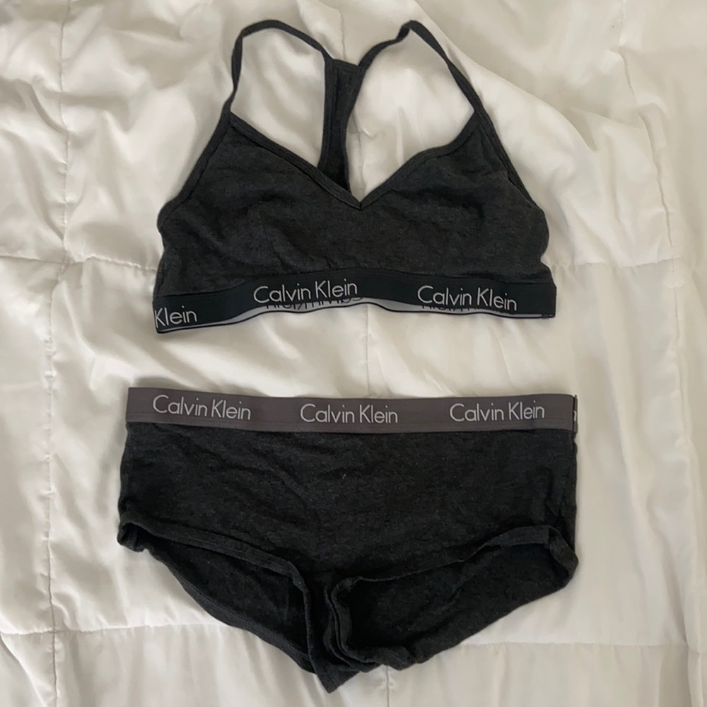 Calvin Klein set